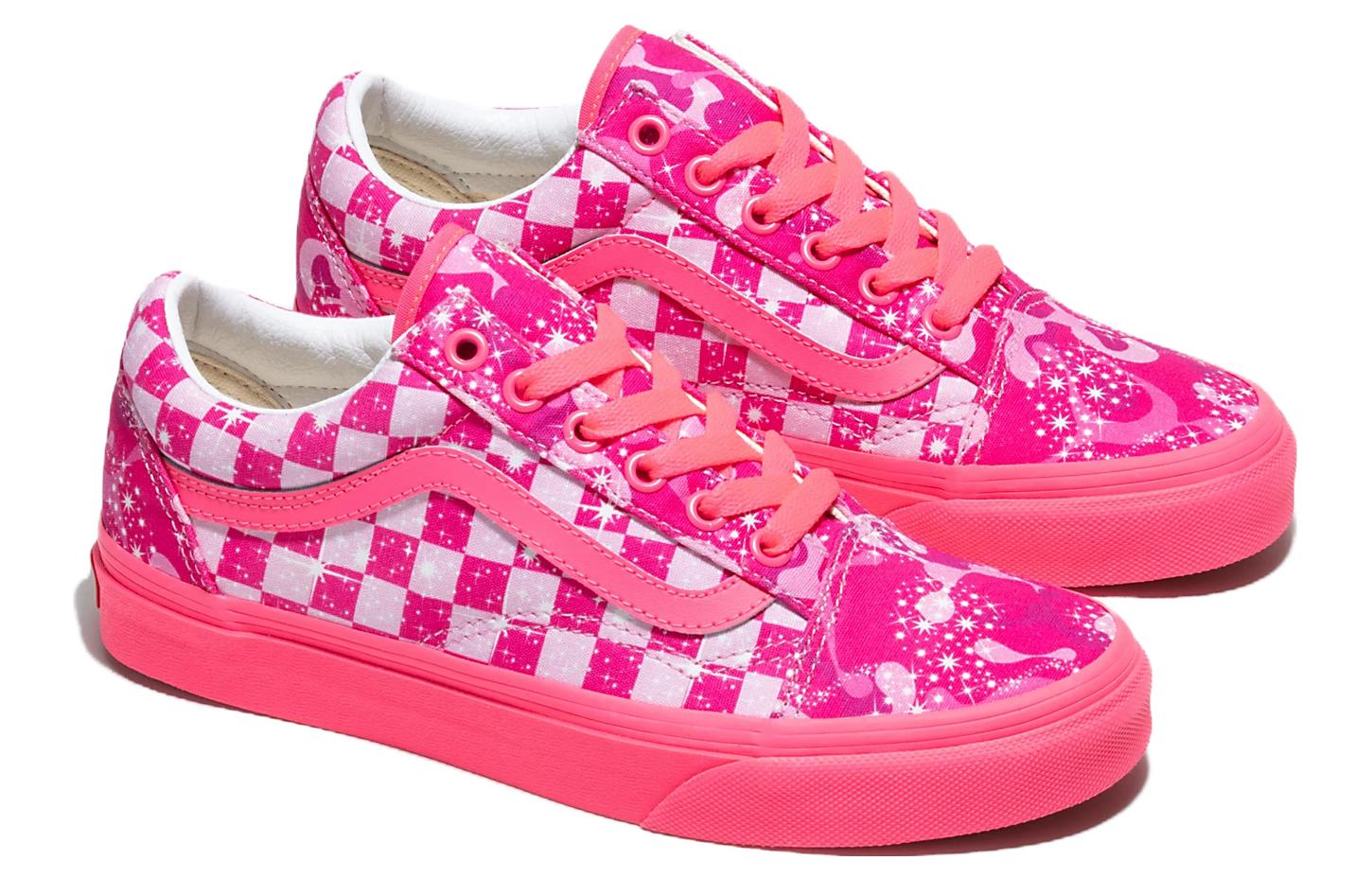 Order Vans Old Skool 'Pusingan Berkilau Merah Jambu' VN0A3VC1443