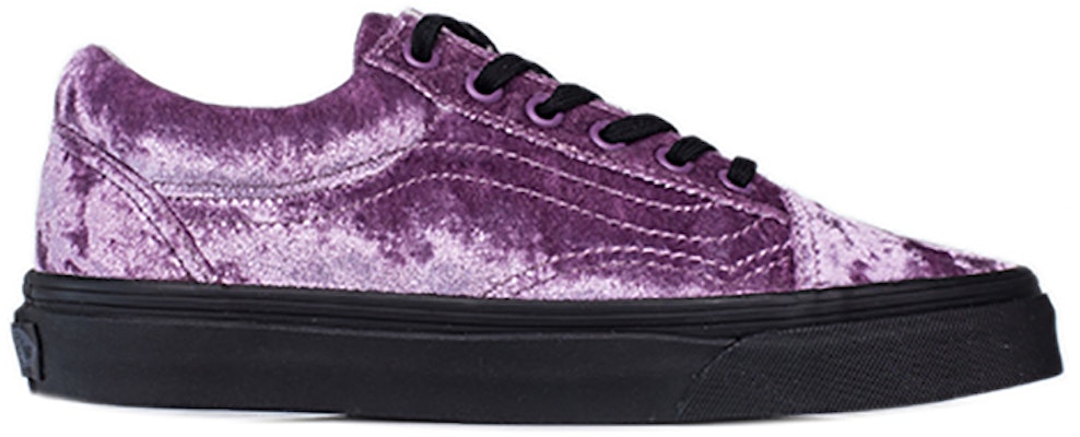 Vans Old Skool 'Ungu Merah Velvet' VN0A38G1QQS-YC Order Vans Old Skool 'Ungu Merah Velvet' VN0A38G1QQS-YC