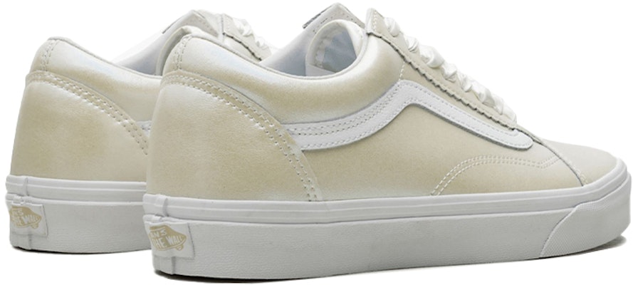 반스 올드스쿨 화이트/실버 (Vans Old Skool White/Silver) VN0A38G1VMG Shop 반스 올드스쿨 화이트/실버 (Vans Old Skool White/Silver) VN0A38G1VMG