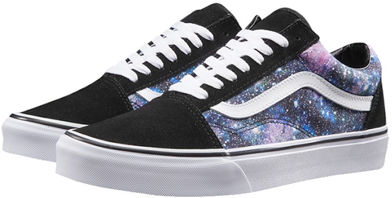 Vans Old Skool Sepatu Skate Bintang Multi-Warna Hitam VN0A38G1PJL Lookbook Vans Old Skool Sepatu Skate Bintang Multi-Warna Hitam VN0A38G1PJL