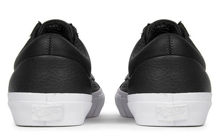 Shop Vans Old Skool 'Jahitan dan Lipat' VN0A3DPZEW9