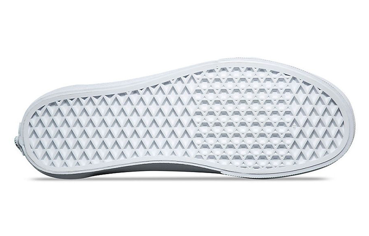 Shop バンズ オールドスクール スエードスーツ (Banzu Ōrudosukūru Suēdosūtsu) VN0A38G1OIL