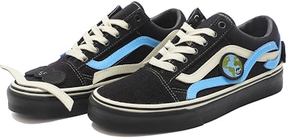 Vans Old Skool Kasut Skateboard Kasual Hitam Unisex 'Hitam Putih' VN0A3WKTBLK Lookbook Vans Old Skool Kasut Skateboard Kasual Hitam Unisex 'Hitam Putih' VN0A3WKTBLK