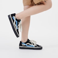 Vans Old Skool Kasut Skateboard Kasual Hitam Unisex 'Hitam Putih' VN0A3WKTBLK 1