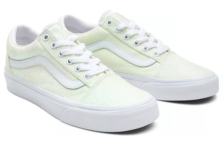Lookbook Vans Old Skool 'UV Glitter' Sneaker Wanita Terbaru VN0A3WKT3UA