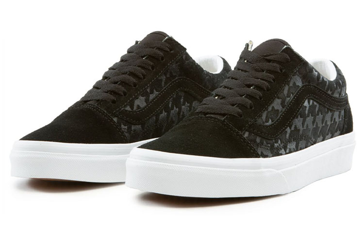 Lookbook 반스 올드스쿨 블랙 하운드투스 (50 characters) VN0A38G19XA