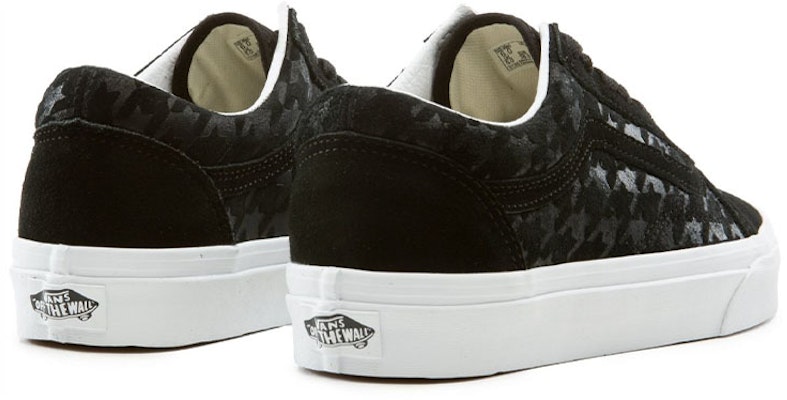 반스 올드스쿨 블랙 하운드투스 (50 characters) VN0A38G19XA Shop 반스 올드스쿨 블랙 하운드투스 (50 characters) VN0A38G19XA