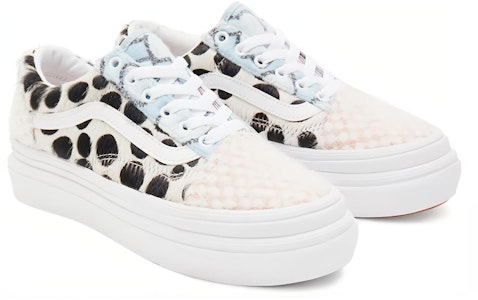 Vans Old Skool Hitam/Putih VN0A4UUNA1Q Lookbook Vans Old Skool Hitam/Putih VN0A4UUNA1Q