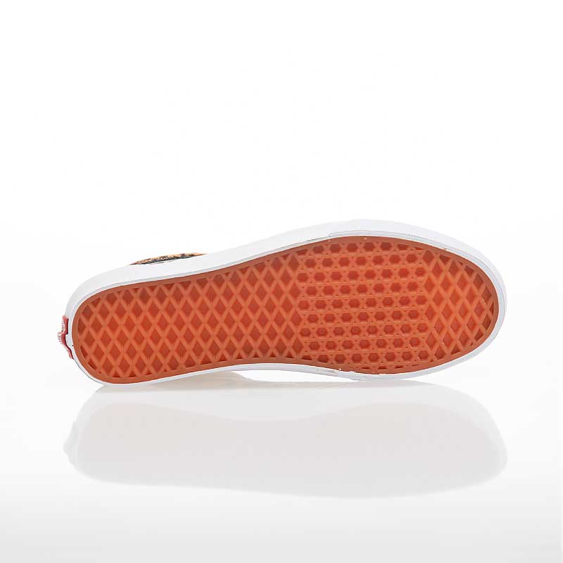 Shop Vans Old Skool 经典滑板鞋 V221305021