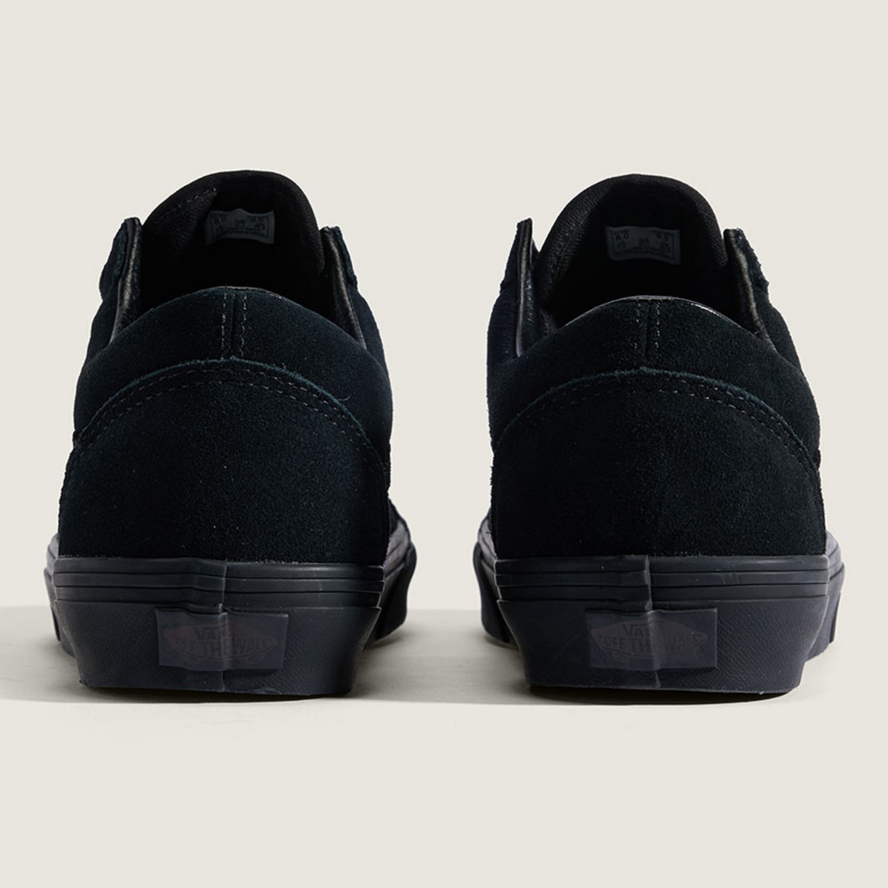 Shop バンズ オールドスクール クラフテッドストライプ ブラック カジュアルシューズ VN000D9YBKA