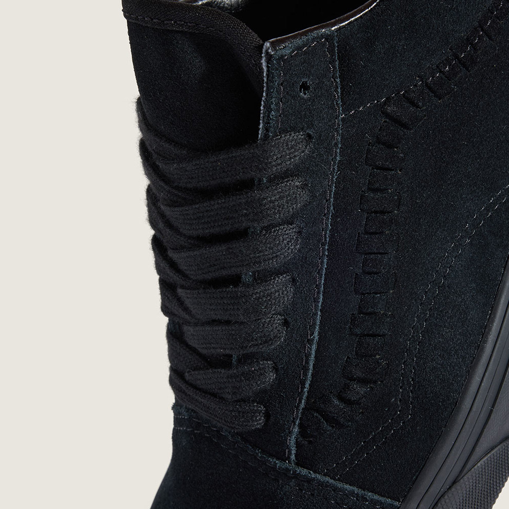 Purchase バンズ オールドスクール クラフテッドストライプ ブラック カジュアルシューズ VN000D9YBKA