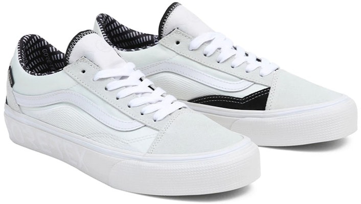 バンズ オールドスクール Gore-Tex (白/グレー) VN0A4V9W11H Lookbook バンズ オールドスクール Gore-Tex (白/グレー) VN0A4V9W11H