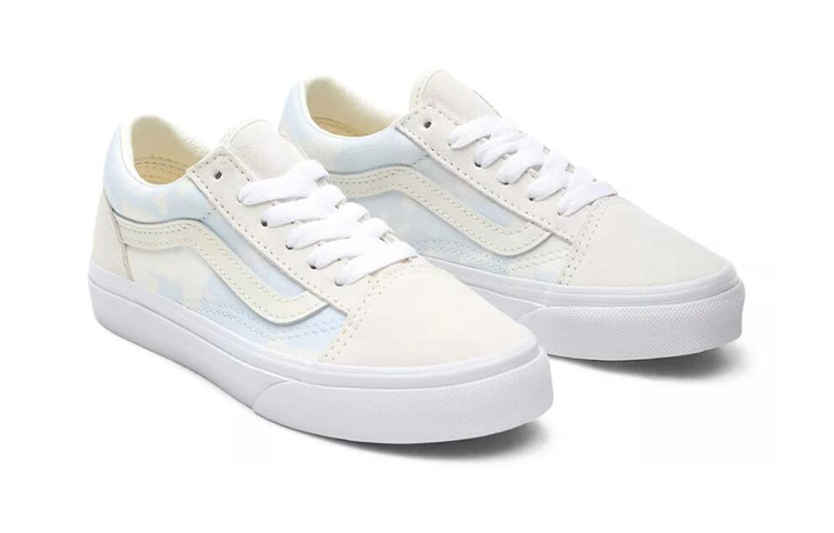 Lookbook Vans Old Skool K 经典白色运动鞋 VN0A4BUU3T0