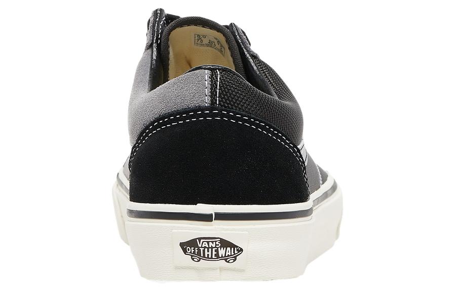 Lookbook Vans Old Skool Low Tops Kasut Skateboard Kasual Unisex Hitam Kelabu VN0A5KRFKW8