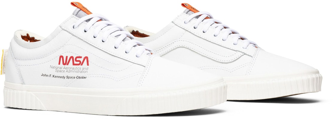 반스 올드스쿨 NASA 우주탐험가 트루 화이트 VN0A38G1UP9/VN0A38G1UP91 Cheap 반스 올드스쿨 NASA 우주탐험가 트루 화이트 VN0A38G1UP9/VN0A38G1UP91