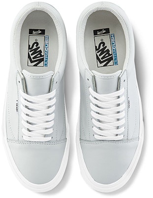 Vans Old Skool NS VLT LX 'True White' Putih Tulen VN0A4UVQL3H Lookbook Vans Old Skool NS VLT LX 'True White' Putih Tulen VN0A4UVQL3H