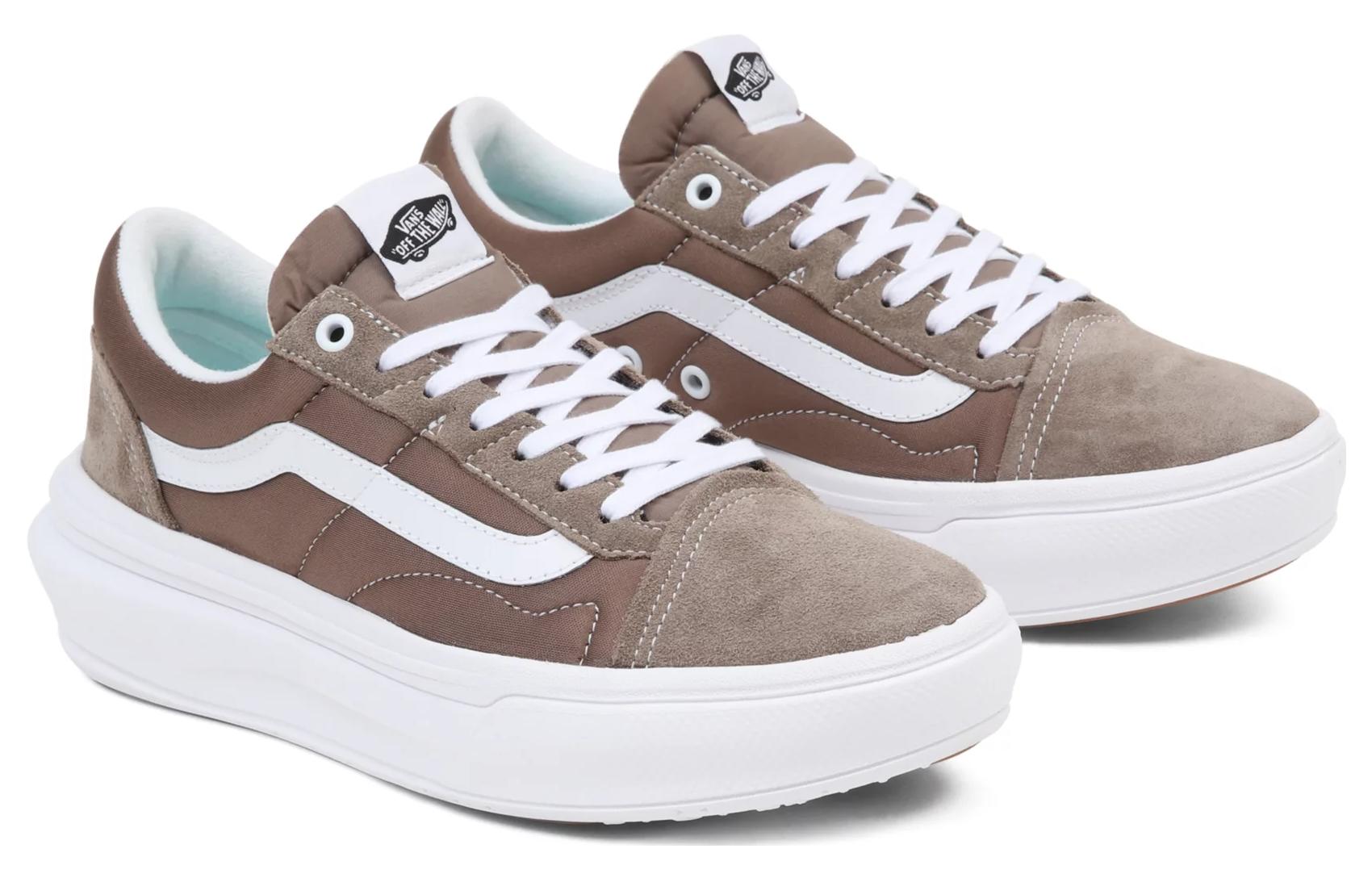 Lookbook バンズ オールドスクール Overt CC ポップカラー ブラウン VN0A7Q5E1NU