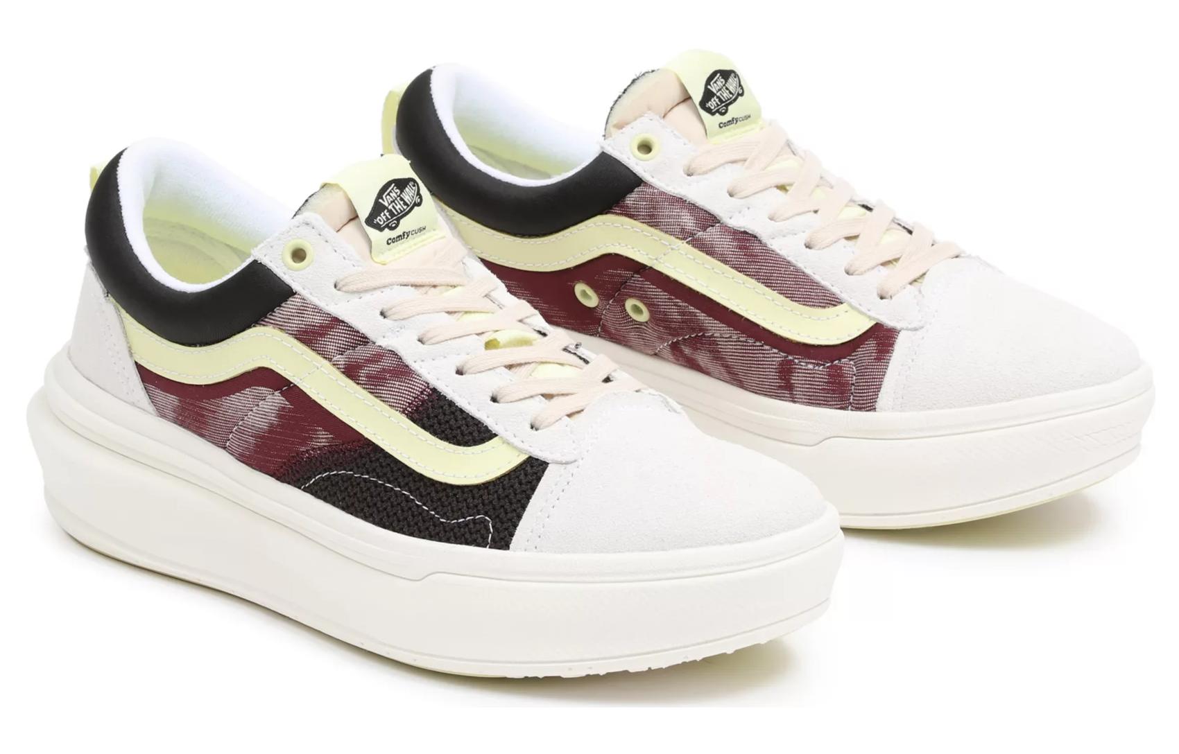 Lookbook Vans Old Skool Overt Plus CC 潮流休閒 防滑耐磨 低筒 休閒鞋 男女同款 白黑紅