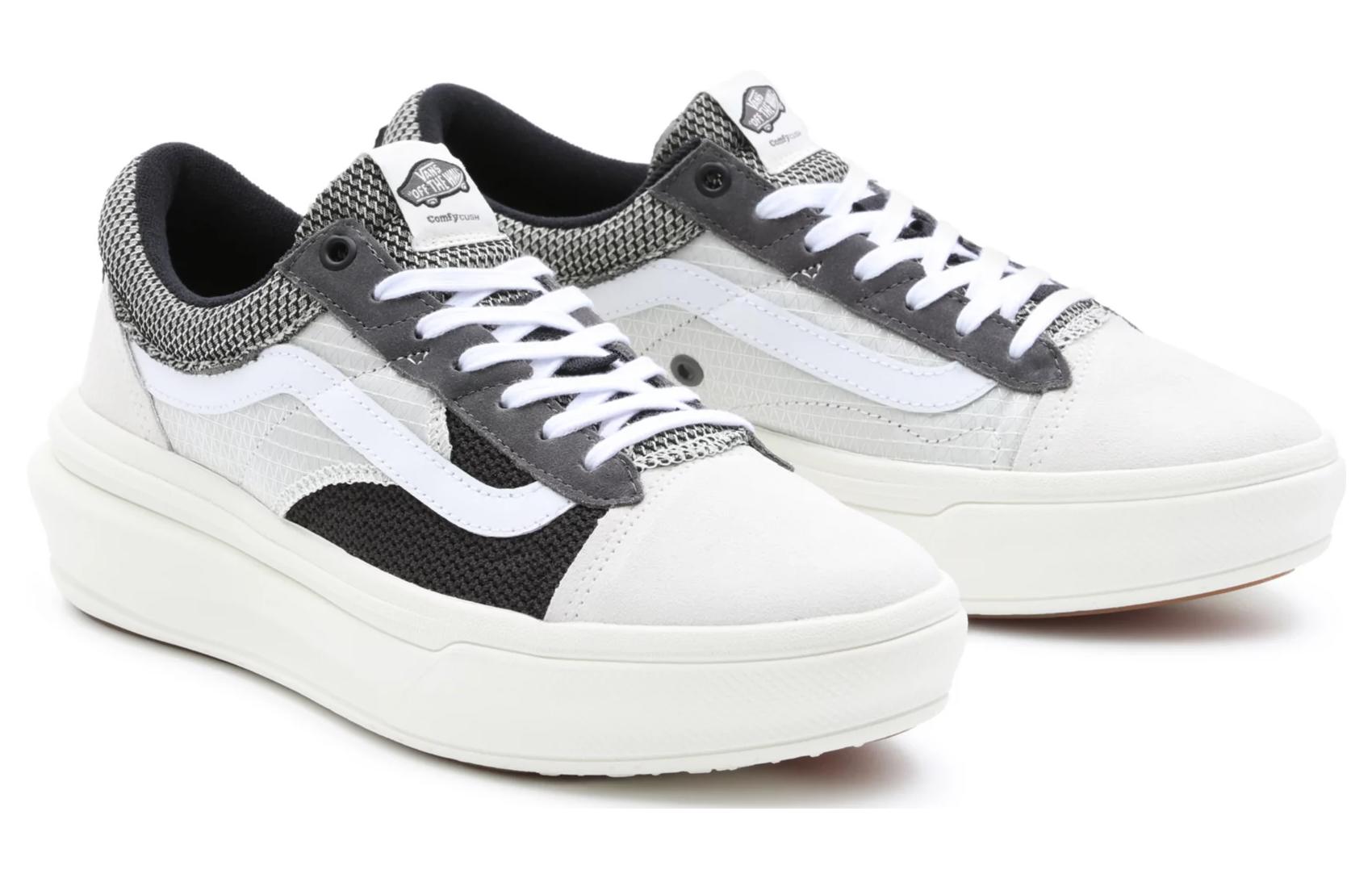 Lookbook Vans Old Skool Overt Plus CC 潮流休閒 防滑耐磨 低筒 板鞋 男女同款 白黑