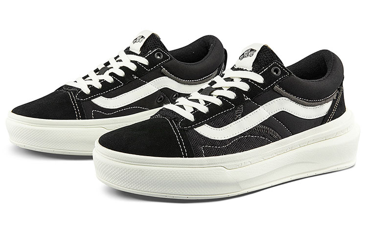 Shop Vans Old Skool Overt Plus ComfyCush 'Black White' VN0A4BVL1KP
