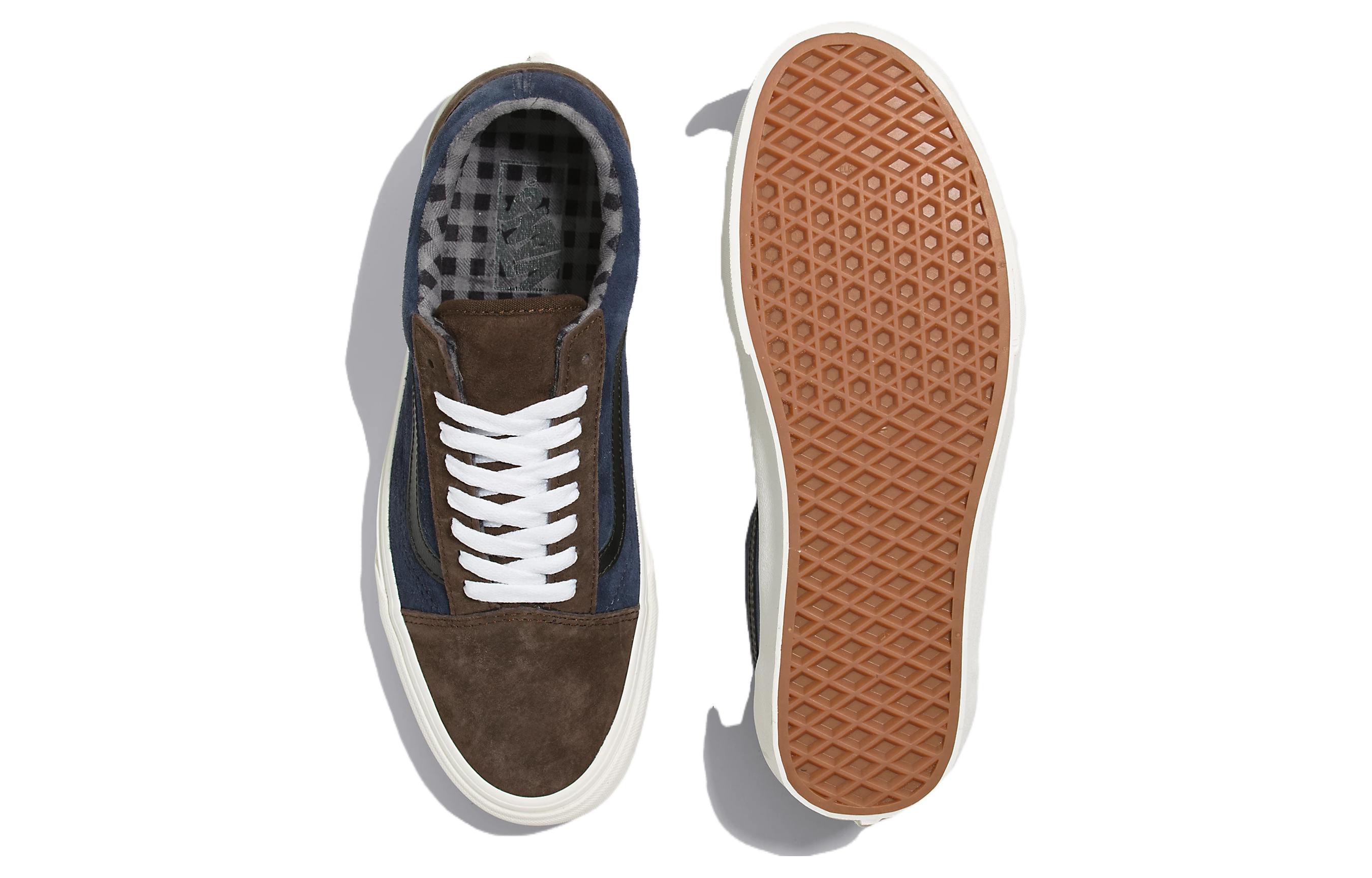 Shop Vans Old Skool 猪皮麂皮鞋 '蓝棕色' VN0007NTBF1