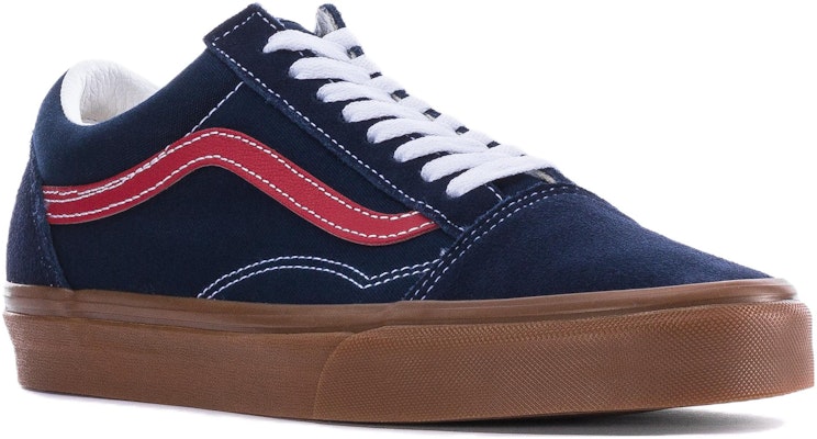 Sepatu Vans Old Skool 'Dress Blues Chili Pepper Gum' VN0A5KRFB09 Lookbook Sepatu Vans Old Skool 'Dress Blues Chili Pepper Gum' VN0A5KRFB09