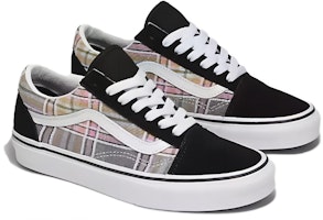 Vans Old Skool Skateboarding 'Hitam' VN000CP5239 Lookbook Vans Old Skool Skateboarding 'Hitam' VN000CP5239
