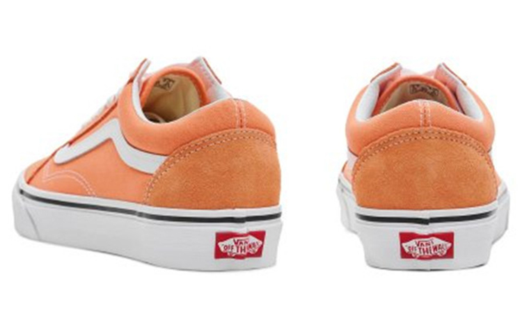 Lookbook Sepatu Vans Old Skool Oranye VN0A38G19GC