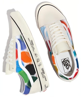 Vans Old Skool Sneakers Putih/Merah/Biru VN0A54F39XQ Lookbook Vans Old Skool Sneakers Putih/Merah/Biru VN0A54F39XQ