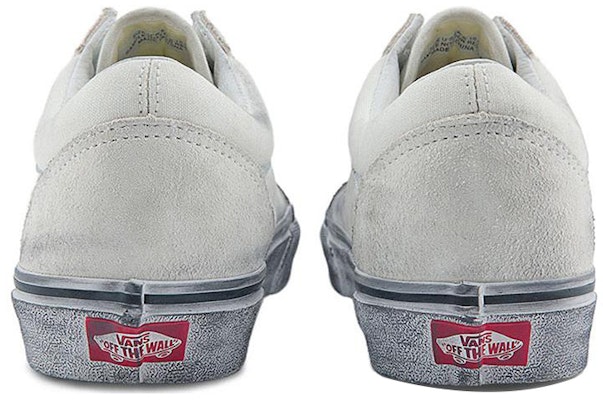 Vans Old Skool Stressed 'Putih Kelabu' VN0007NTWWW Shop Vans Old Skool Stressed 'Putih Kelabu' VN0007NTWWW