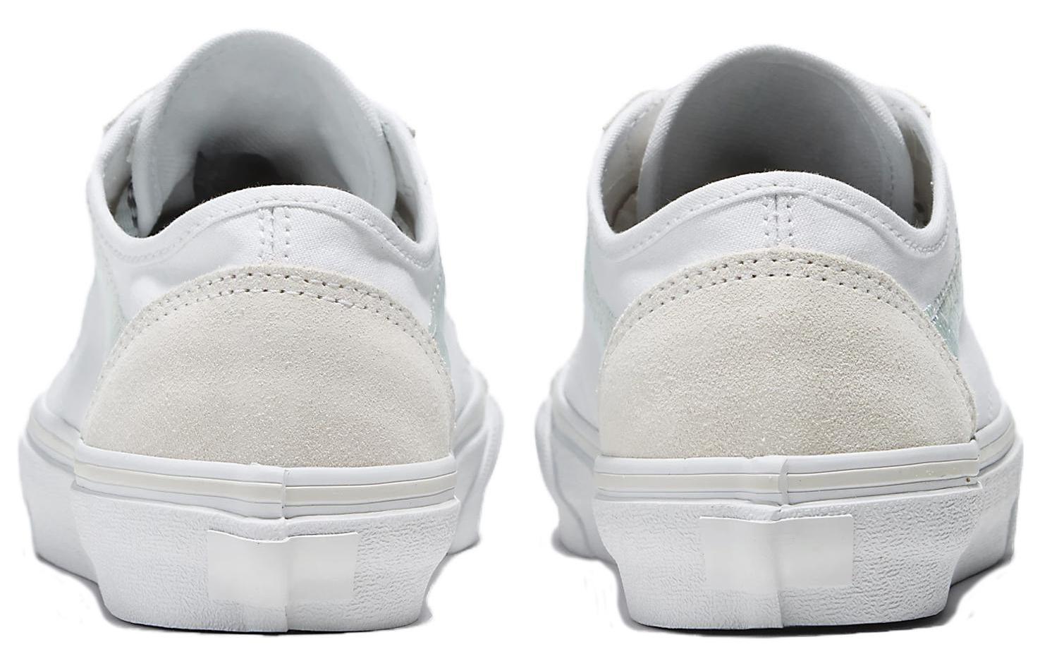 Lookbook 반스 올드스쿨 테이퍼드 자수 화이트 (50 characters) VN0005UGW00