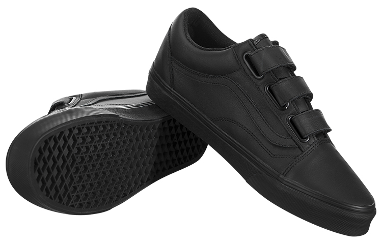 Shop Vans Old Skool V 'Hitam' VN0A3D29OOZ