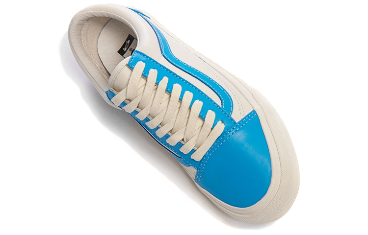 Lookbook Vans Old Skool VLT LX 'Bonnie Blue Marshmallow' VN0A4BVFXG0

凡斯 Old Skool VLT LX '寶藍棉花糖' VN0A4BVFXG0