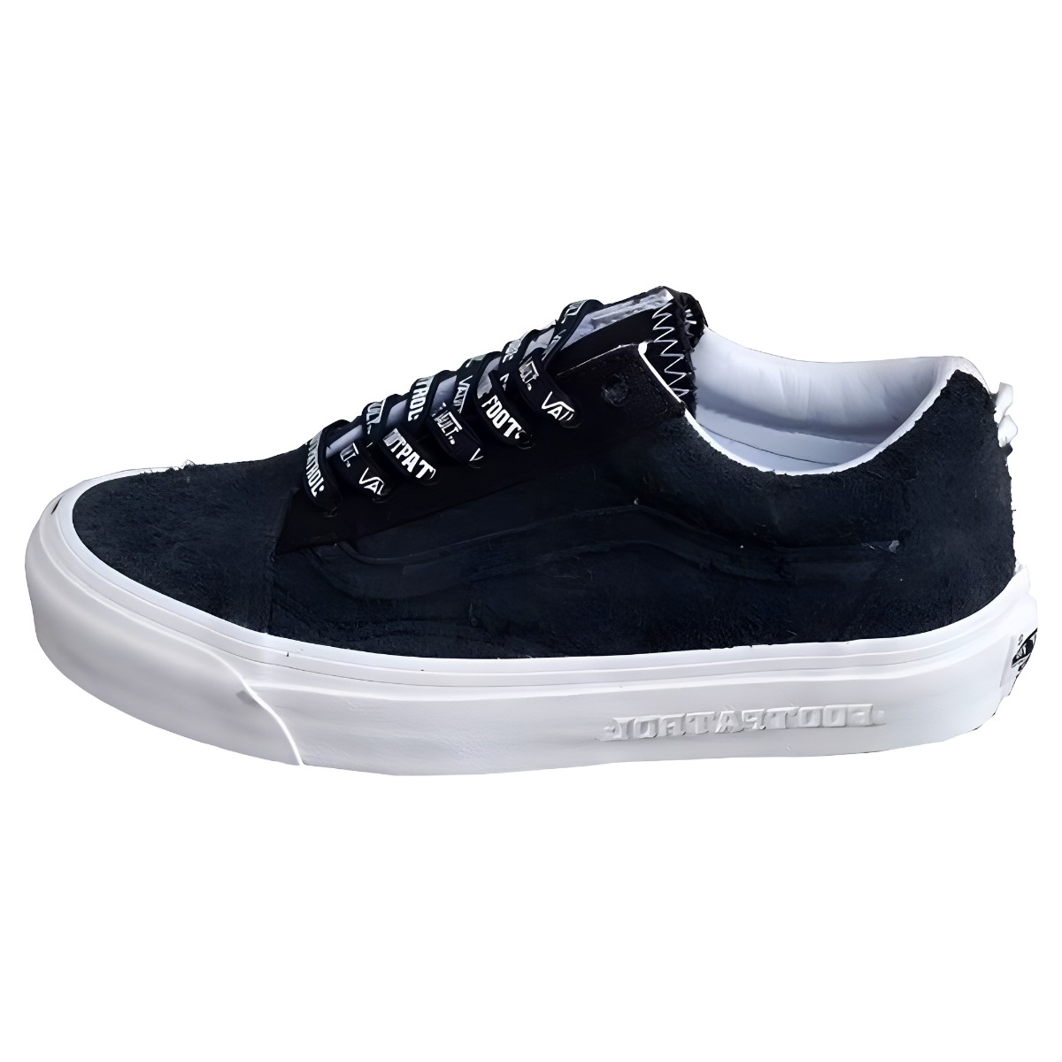 Buy FOOTPATROL x Vans Old Skool 舒適百搭 耐磨防滑 低幫 板鞋 男女同款 黑色