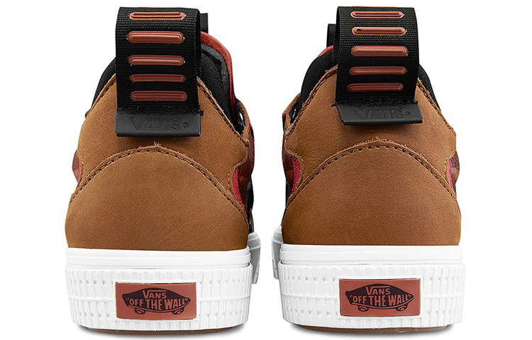 Shop Vans Overt Cc 棕色/红色 VN0A4TZS22G