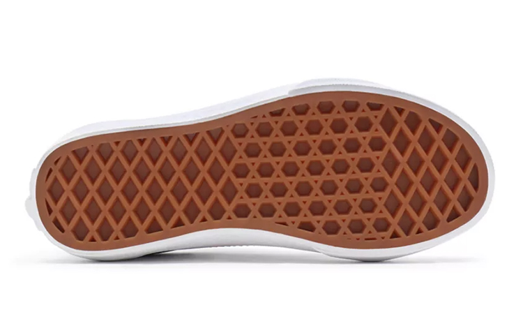 Shop 반스 키즈 올드스쿨 팝 텀블 스니커즈 (화이트) VN0A4UHZ9AG