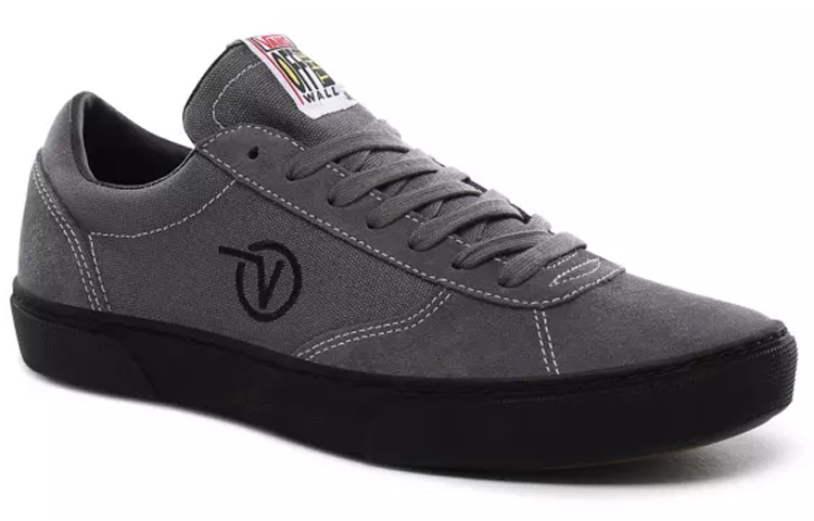 Lookbook Vans Paradoxxx Kelabu Hitam VN0A3TKKSVH