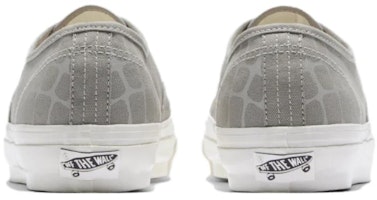 Vans 高端Authentic 44 '月球岩爬行动物' VN000CQAD3V Lookbook Vans 高端Authentic 44 '月球岩爬行动物' VN000CQAD3V