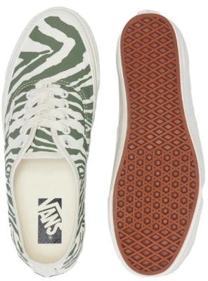 Vans 高級款 Authentic 44「橄欖綠斑馬」VN000CQAZBR Shop Vans 高級款 Authentic 44「橄欖綠斑馬」VN000CQAZBR