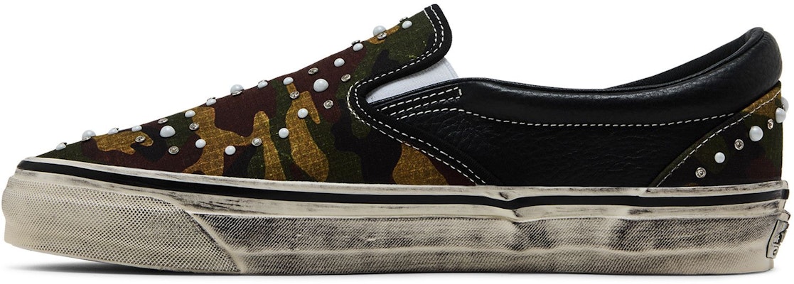 Vans LX Classic Slip-On 98 Pearlized Pack Camo Hitam VN000D9PCAK Lookbook Vans LX Classic Slip-On 98 Pearlized Pack Camo Hitam VN000D9PCAK