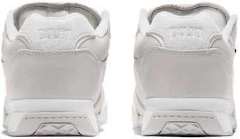 프리미엄 로우리 XLT '윈드 그레이' (Vans 한정판) VN000CQFCPN Lookbook 프리미엄 로우리 XLT '윈드 그레이' (Vans 한정판) VN000CQFCPN