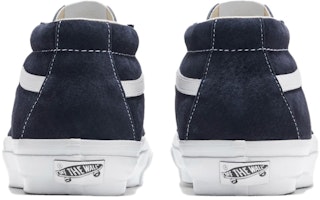 Vans 高級版 Sk8-Mid 83 '低音藍' VN000CQQCIE Lookbook Vans 高級版 Sk8-Mid 83 '低音藍' VN000CQQCIE