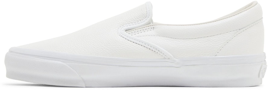 Vans Premium Slip-On 98 'Putih' VN000CSEWWW Lookbook Vans Premium Slip-On 98 'Putih' VN000CSEWWW