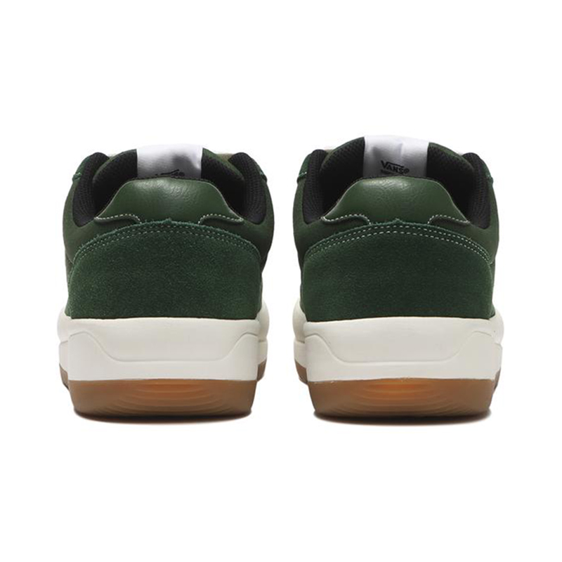 Lookbook Vans Puppy Sneakers oleh Novelship - Sepatu Tren untuk Semua Usia. V251403006