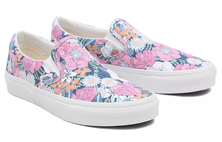 Lookbook ヴァンズ レトロ花柄スリッポン ピンク/ブルー VN0A5JMHB0G