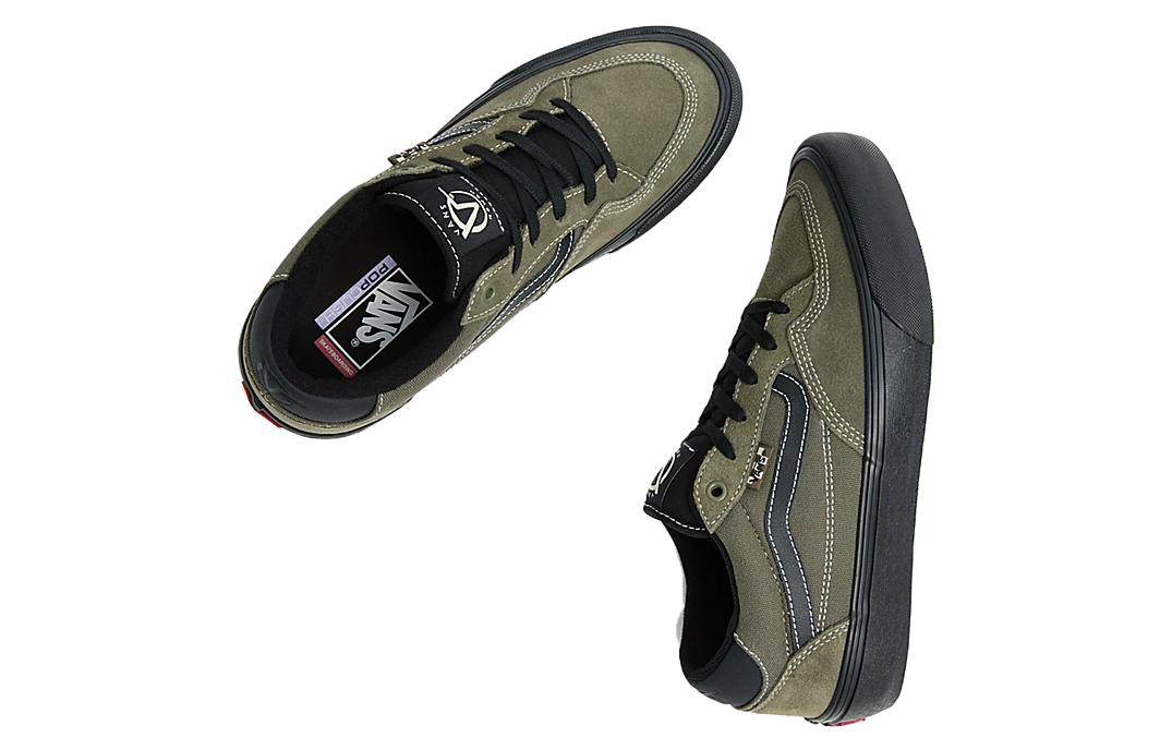 Shop Vans Rowan 'Hijau Zaitun' VN0A5JICBIQ