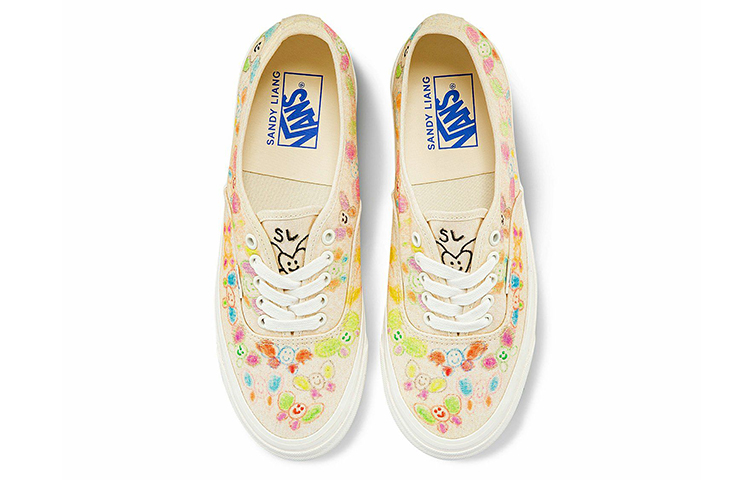 Shop Vans Sandy Liang x Authentic 44 DX 'Petal Graffiti' - Kasut Bunga Grafiti VN0A5KX4AXH(S-BOX)