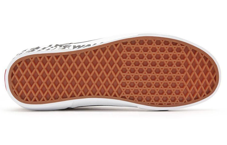 Shop Vans Seldan 休閒 低幫 板鞋 男女同款 淺棕
