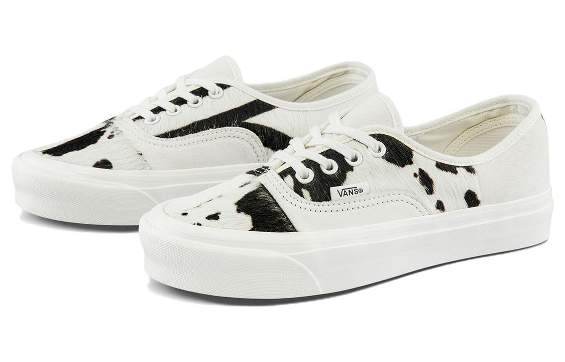 Lookbook Chaussures Vans Skate ''Noir Blanc'' VN0A54F9AXI