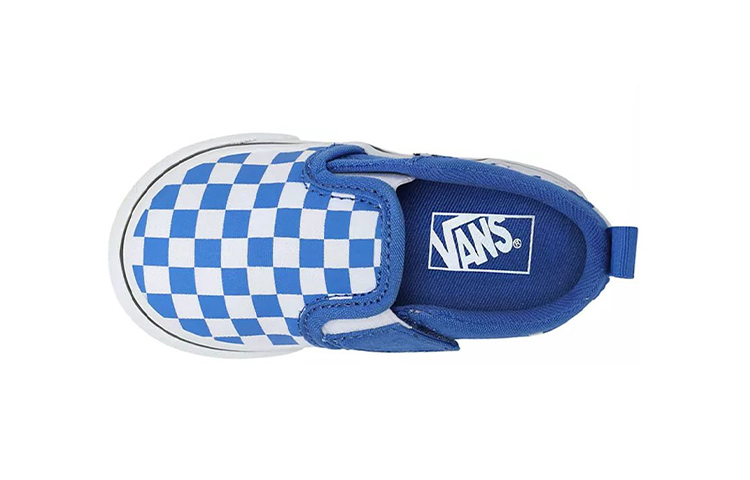 Shop Vans蓝白滑板鞋 VN000XE90OZ